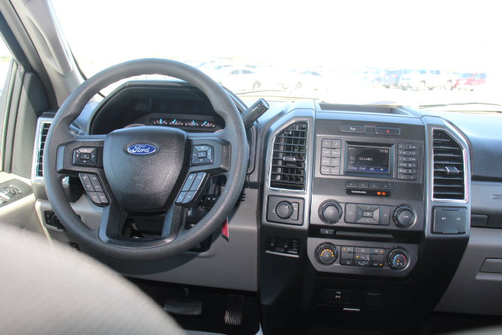 Used 2017 Ford F250 XLT w/ XLT Value Package RWD image 23