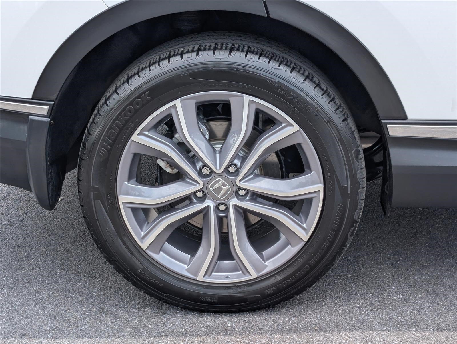 Used 2020 Honda CR-V Touring image 10