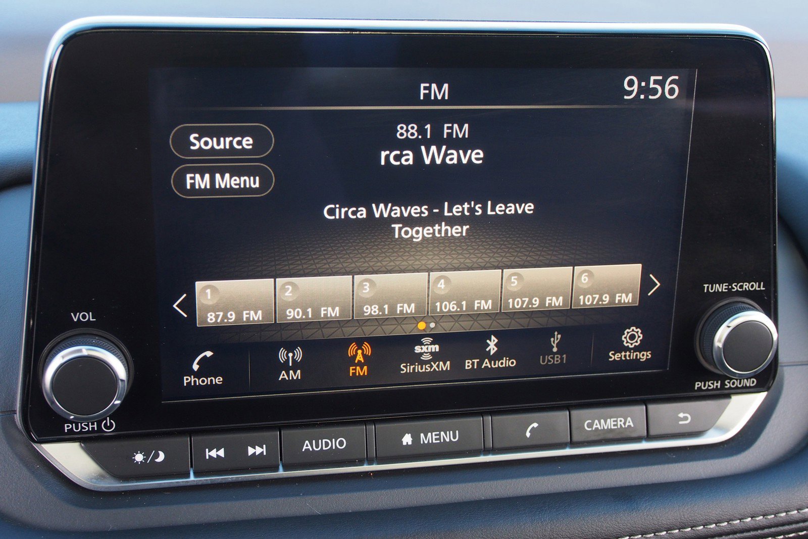 Used 2023 Nissan Rogue SL FWD image 26