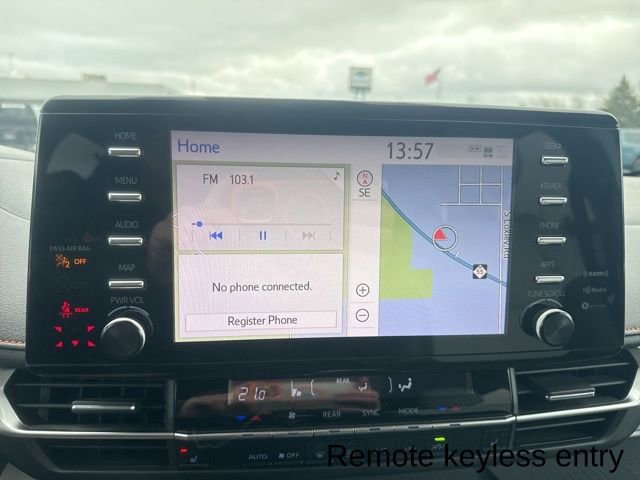 Used 2021 Toyota Sienna Limited image 25