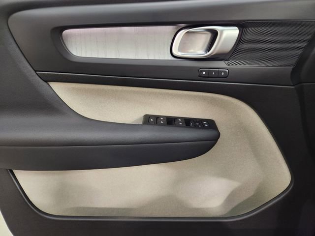 New 2026 Volvo XC40 B4 Plus w/ Protection Package Premier image 23