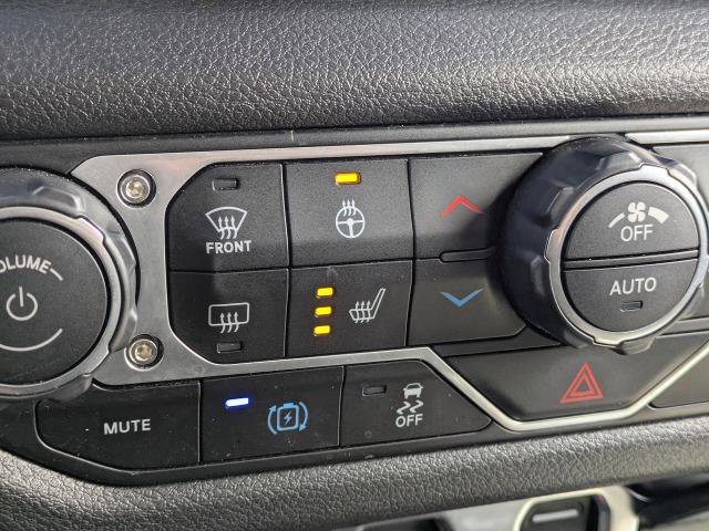 Used 2025 Jeep Wrangler Willys image 26