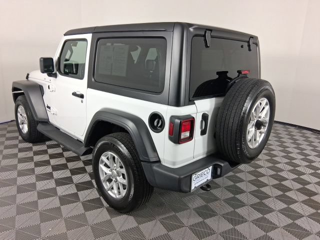 Used 2023 Jeep Wrangler Sport AWD/4WD image 5