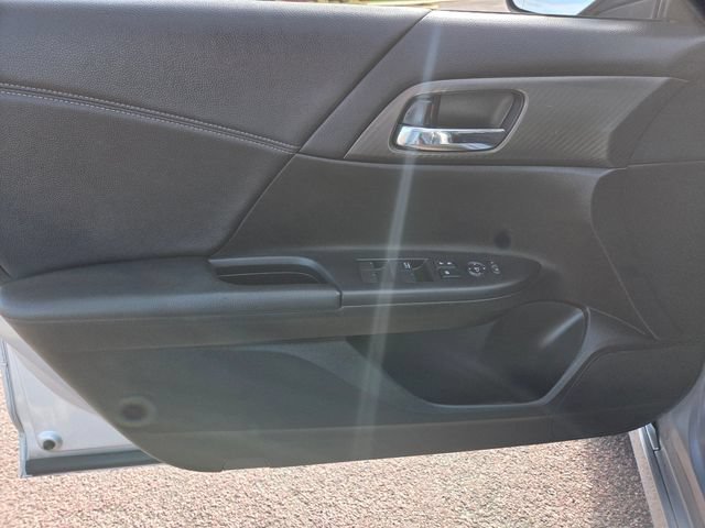 Used 2016 Honda Accord Sport image 14