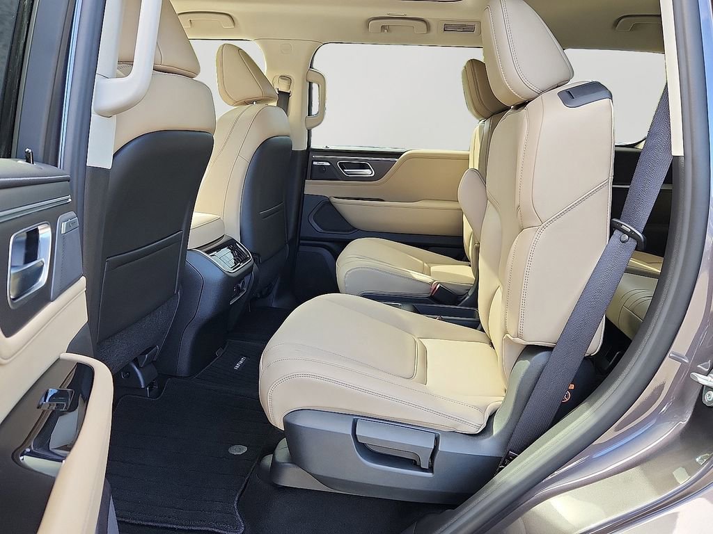 New 2026 INFINITI QX80 Pure image 5