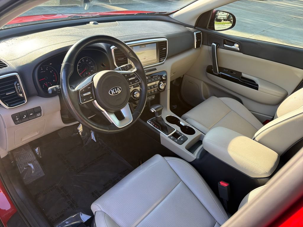 Used 2022 Kia Sportage EX w/ EX Technology Package FWD image 14