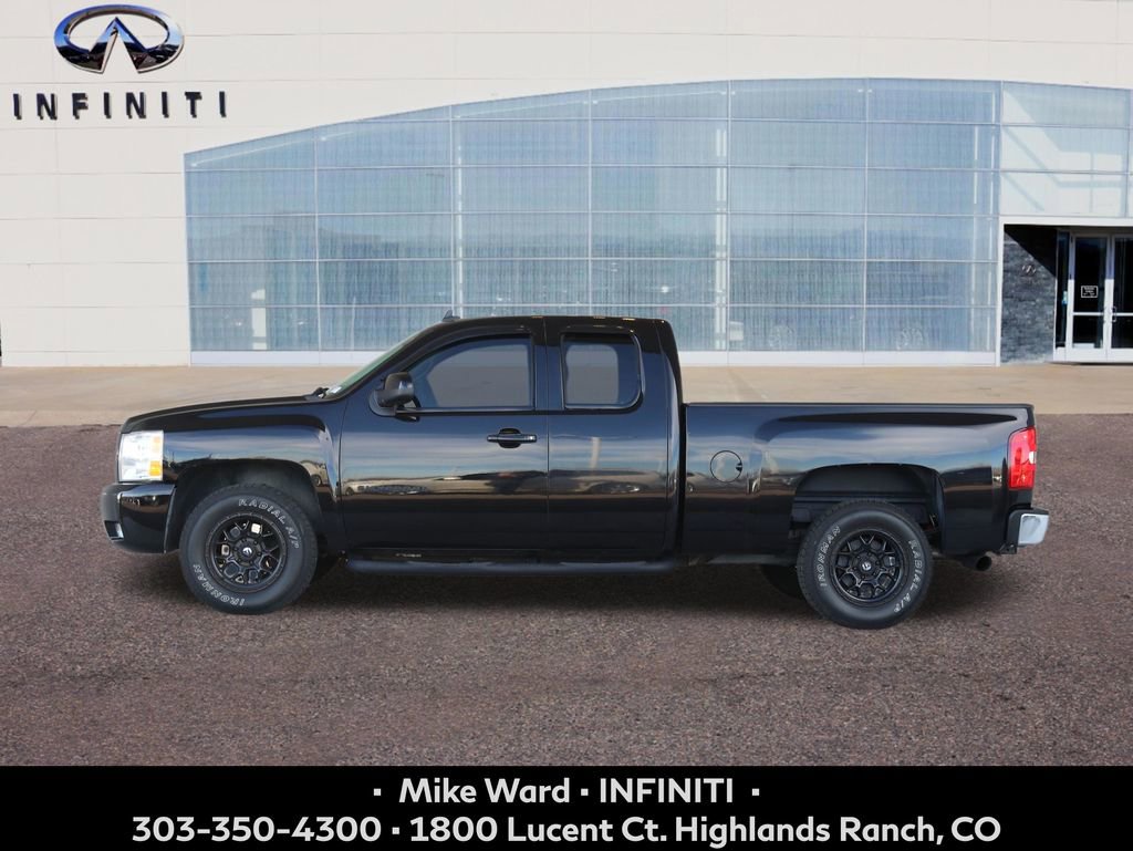 Used 2013 Chevrolet Silverado 1500 LTZ w/ LTZ Plus Package image 2