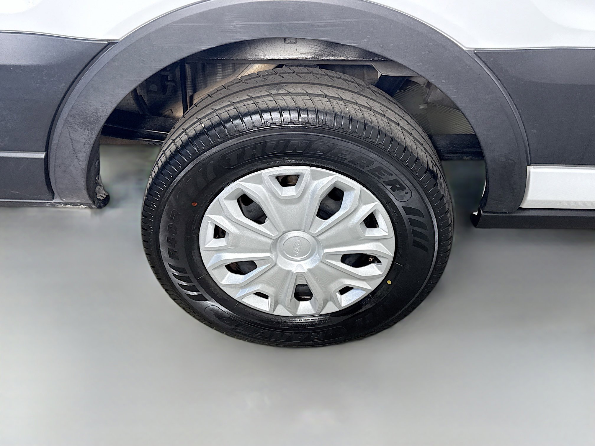 Used 2023 Ford Transit 350 XLT image 29