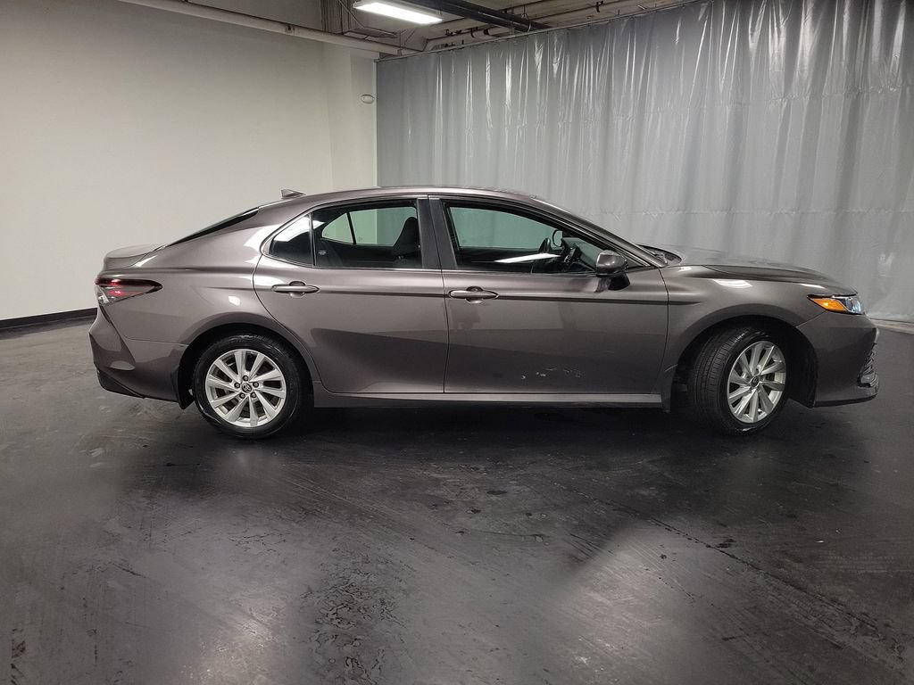 Used 2023 Toyota Camry LE FWD image 9