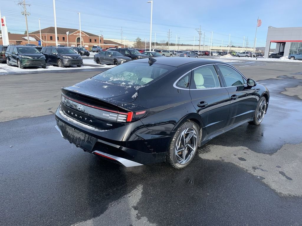 New 2026 Hyundai Sonata SEL AWD/4WD image 8