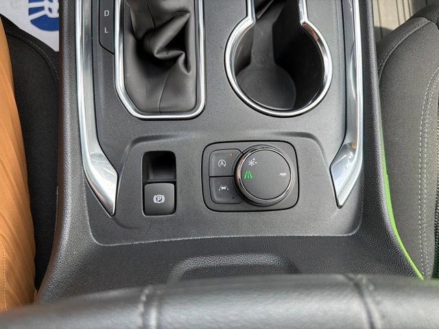 Certified 2023 Chevrolet Traverse LT FWD image 33