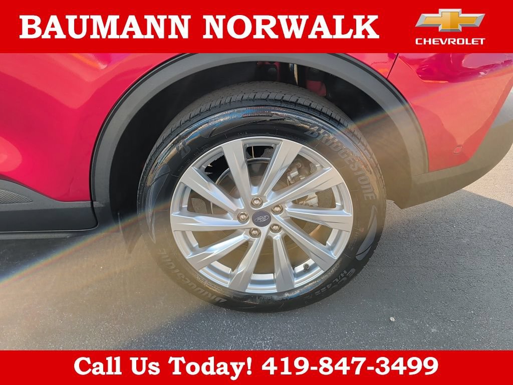 Used 2021 Ford Escape Titanium w/ Titanium Elite Package AWD/4WD image 19