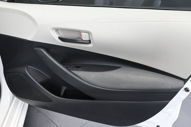 Used 2022 Toyota Corolla LE FWD image 33