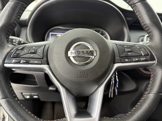 Used 2018 Nissan Kicks SR image 11