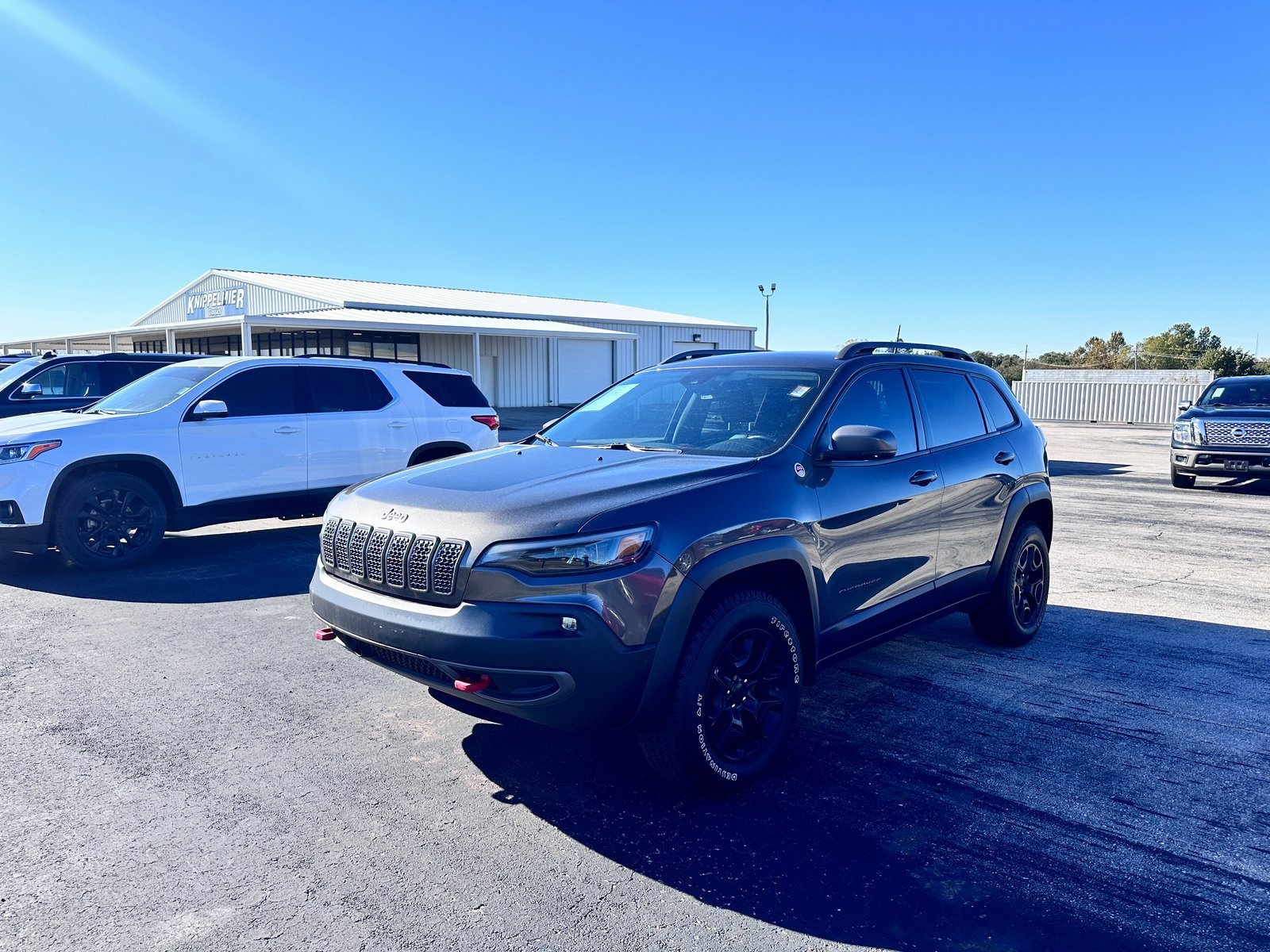 Used 2021 Jeep Cherokee Trailhawk w/ Technology Group image 2