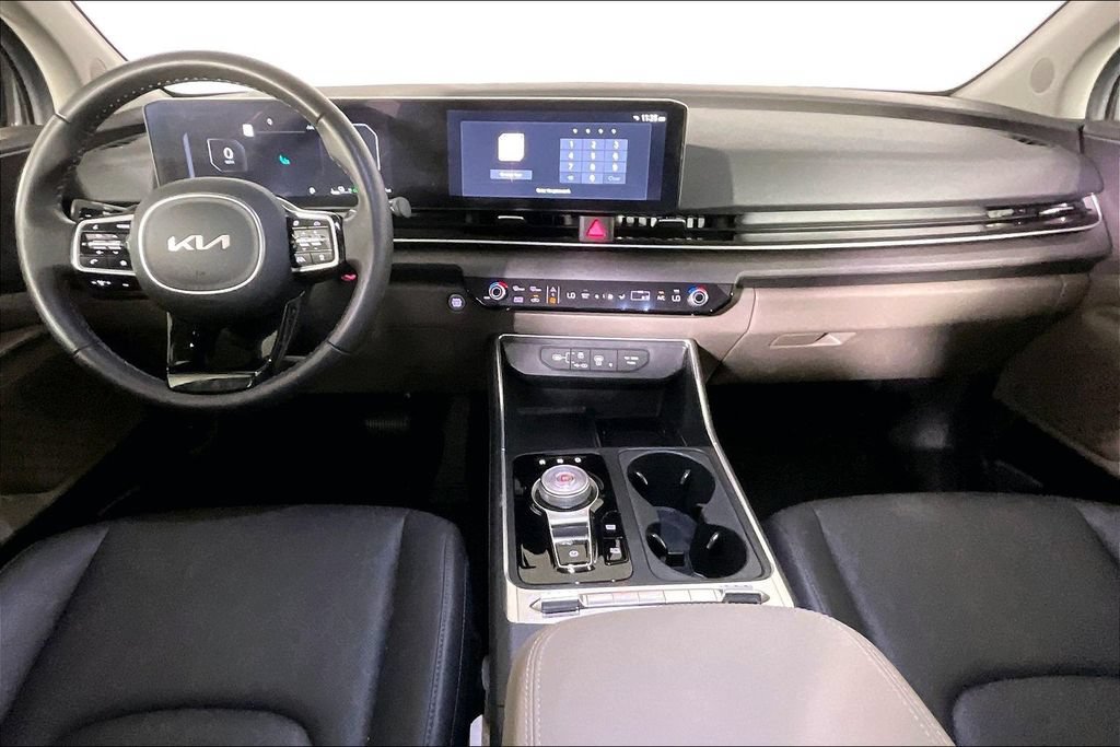 Used 2026 Kia Carnival SX FWD image 15