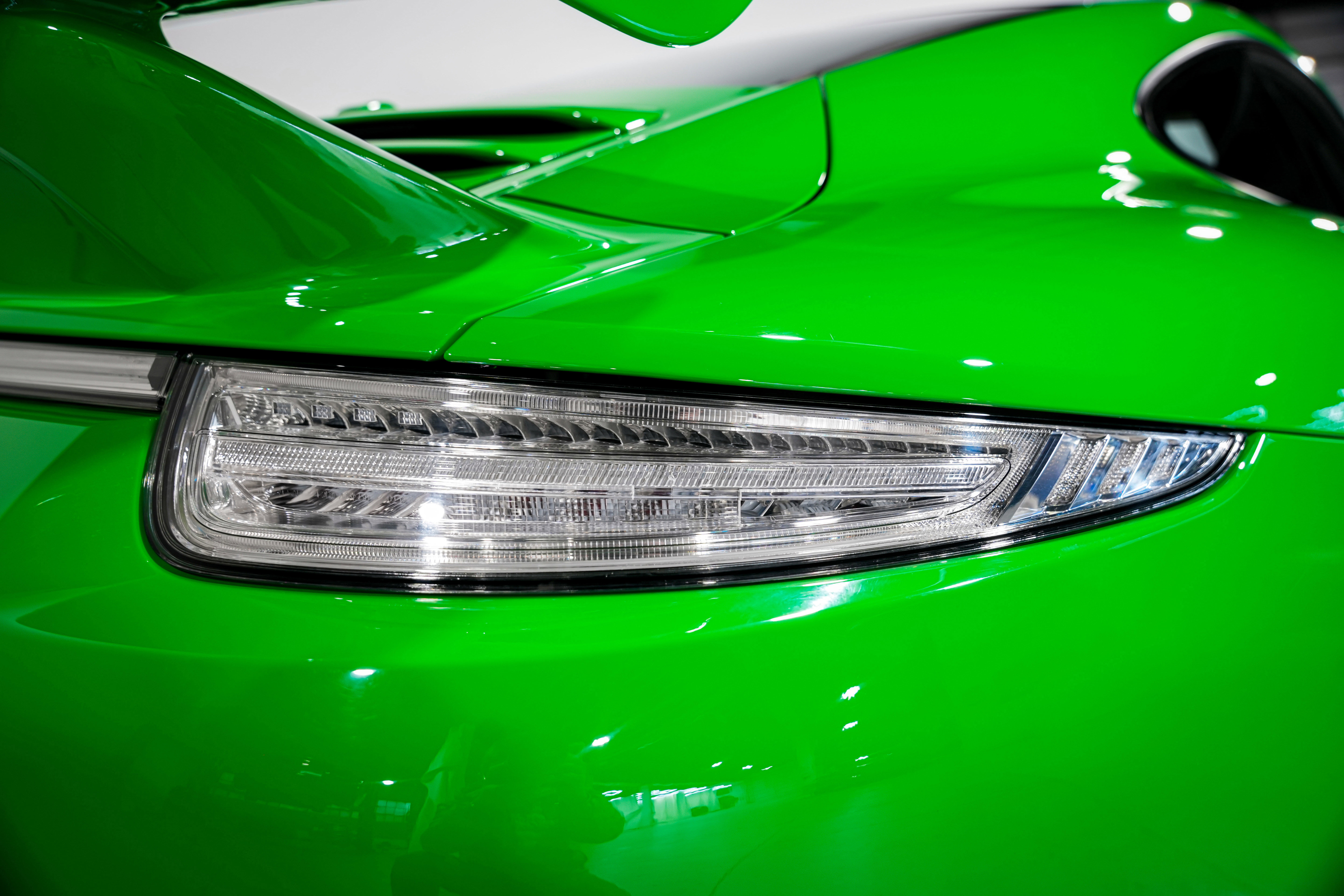 Used 2014 Porsche 911 Carrera 4S image 40