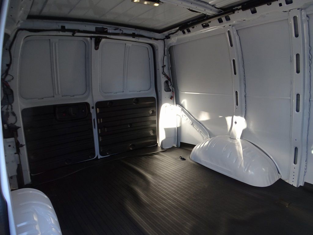 New 2025 Chevrolet Express 2500 Work Van w/ Driver Convenience Package image 13