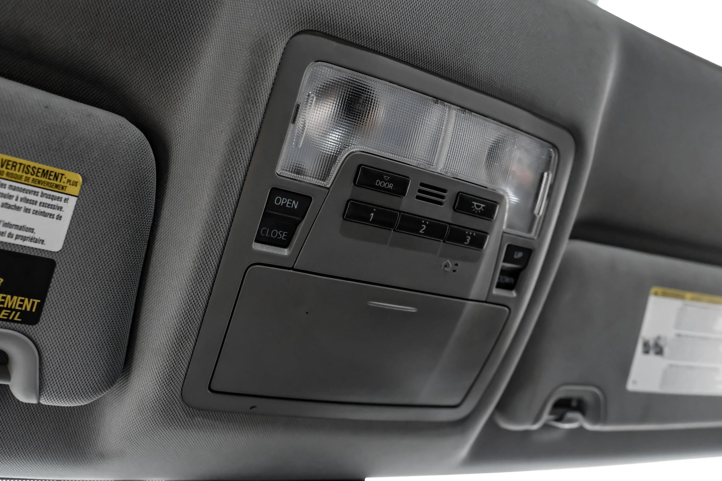 Used 2019 Toyota Highlander XLE FWD image 29