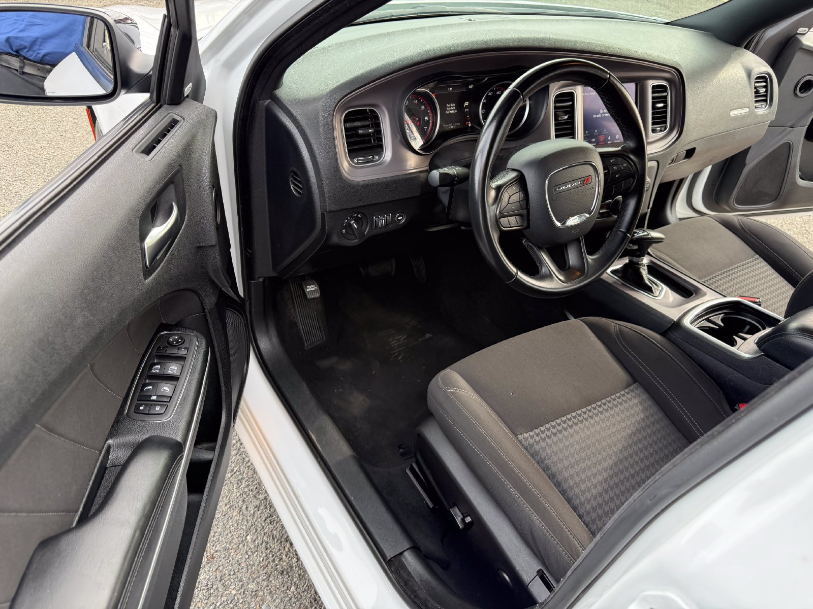 Used 2023 Dodge Charger SXT RWD image 24