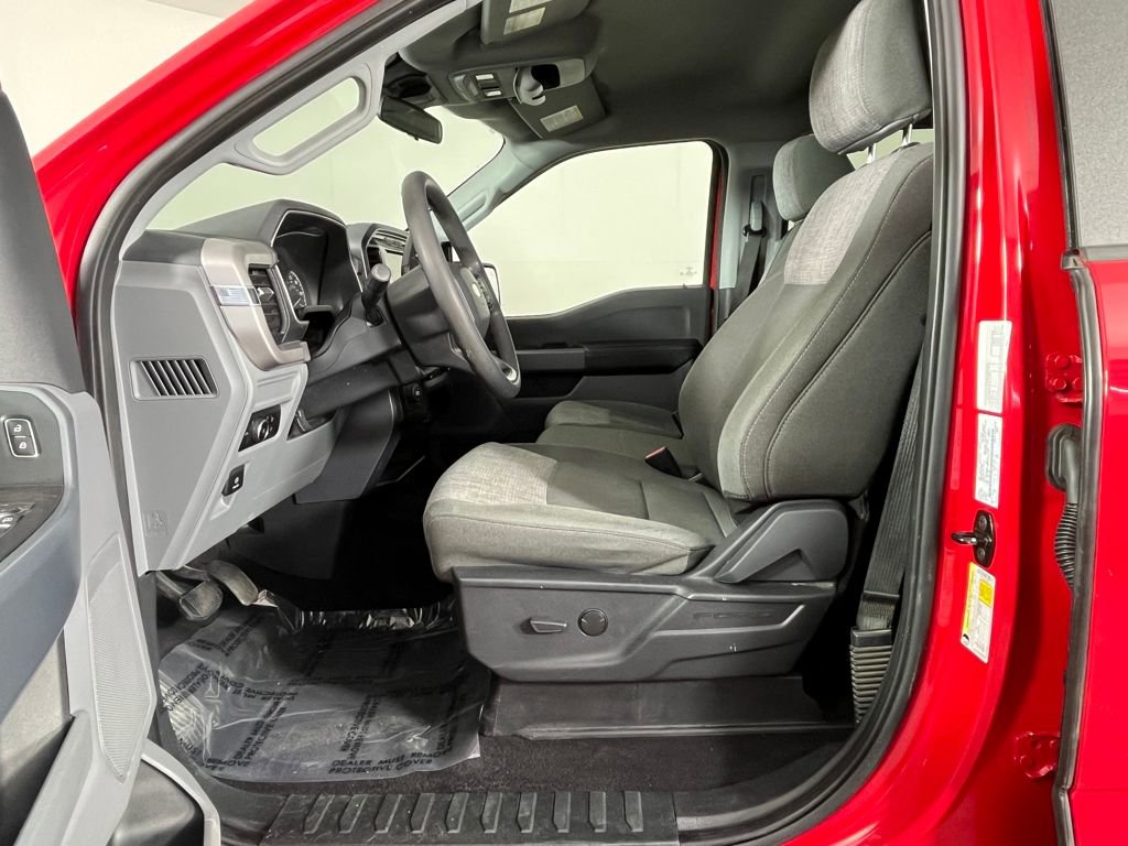 Used 2023 Ford F150 XLT w/ Trailer Tow Package image 11