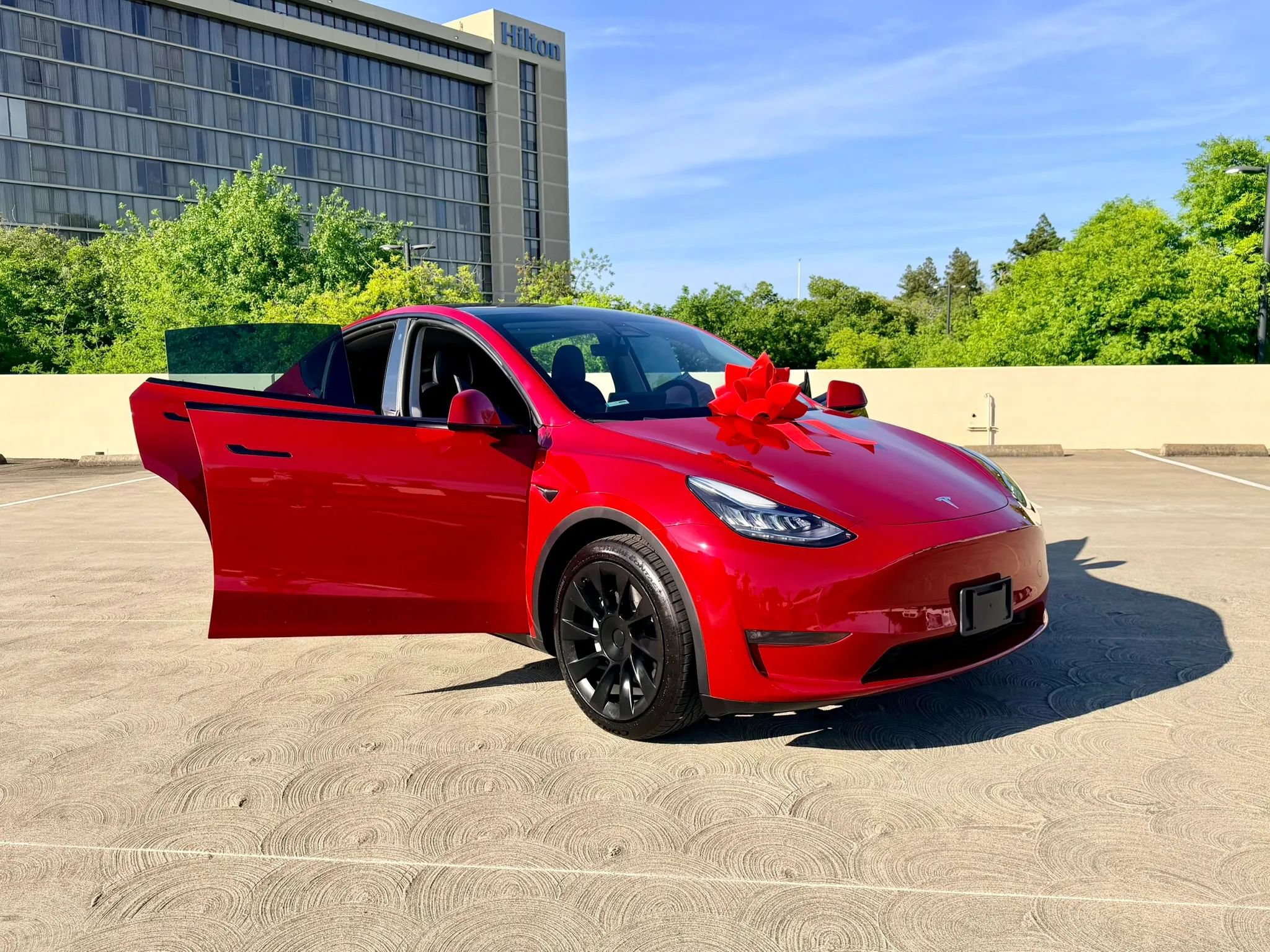 Used 2021 Tesla Model Y Long Range AWD/4WD image 26