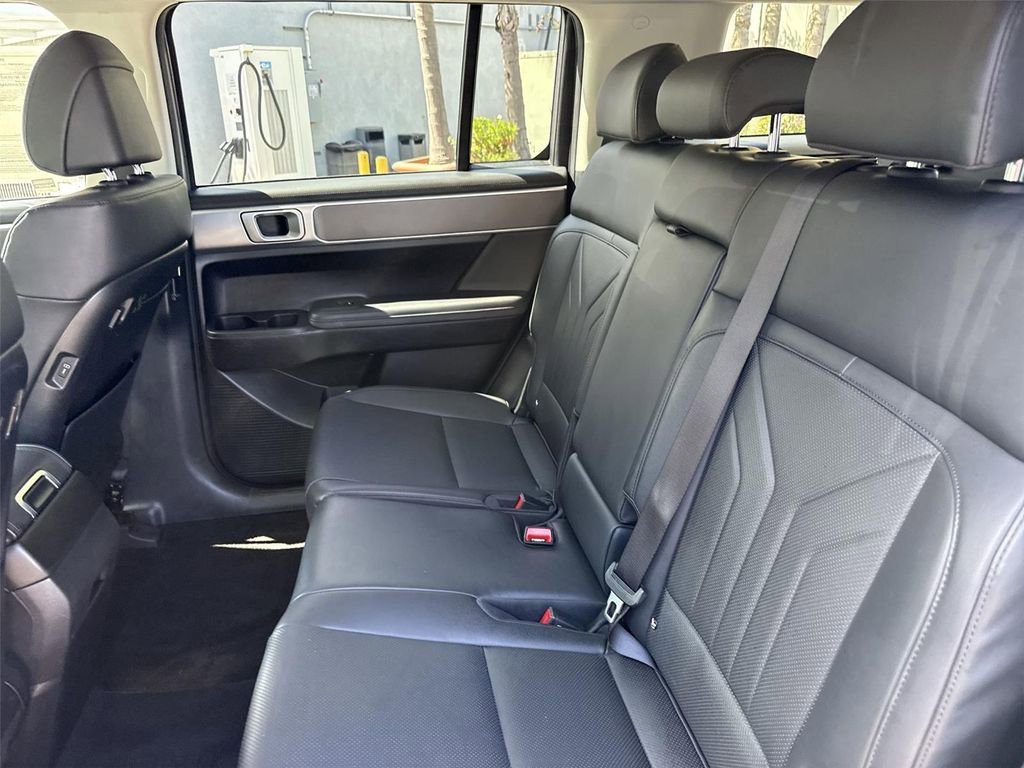 Used 2025 Hyundai Santa Fe SEL AWD/4WD image 21