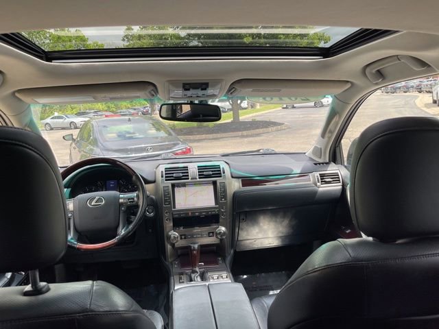 Used 2018 Lexus GX 460 Premium w/ Premium Package AWD/4WD image 39