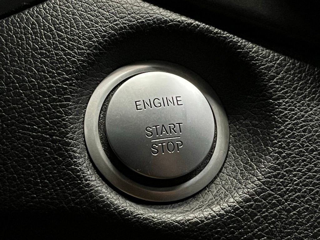 Used 2018 Mercedes-Benz CLA 250 4MATIC image 12