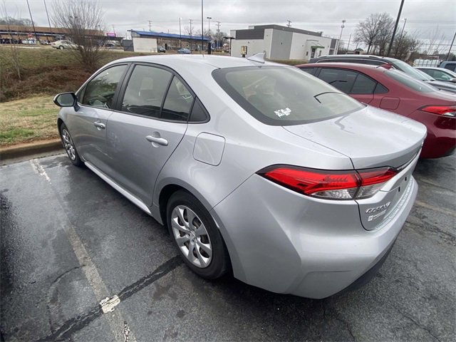 Used 2023 Toyota Corolla LE image 4