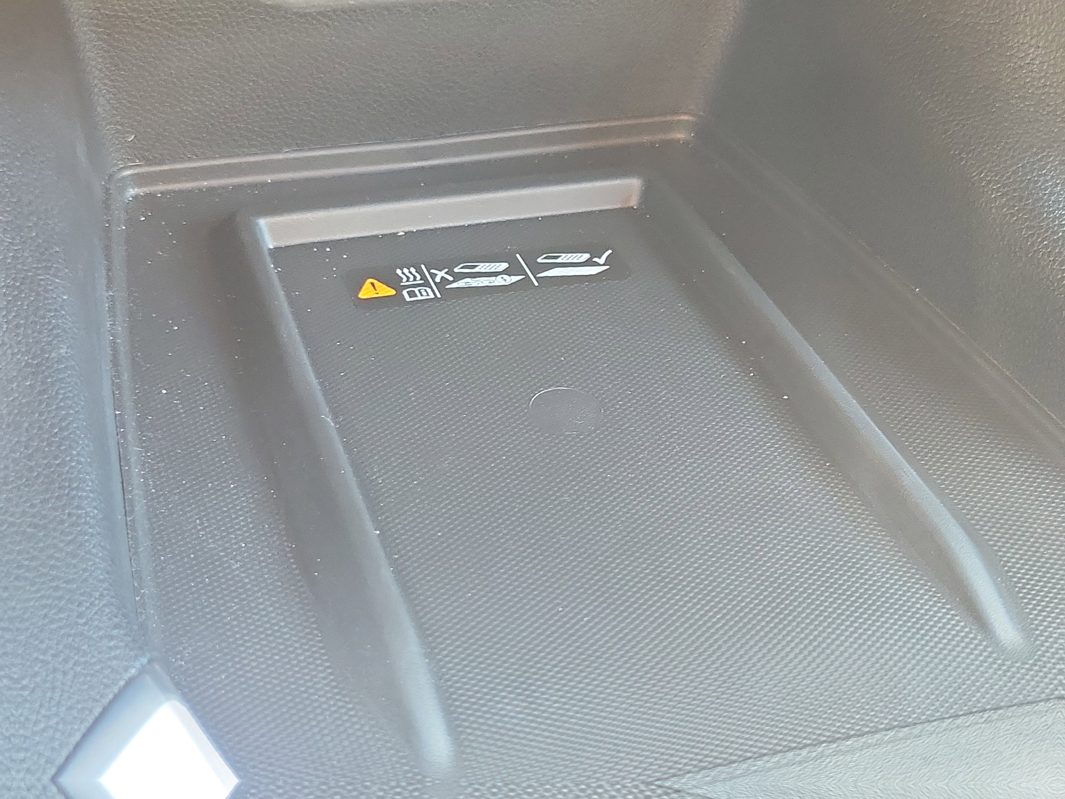 Used 2023 Chevrolet Traverse RS image 27