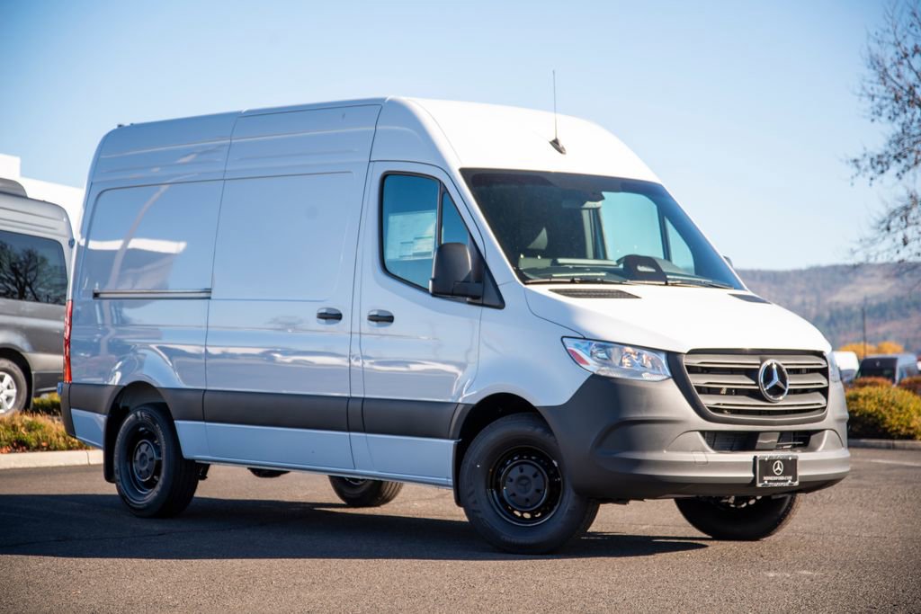 New 2026 Mercedes-Benz Sprinter 2500 video 3