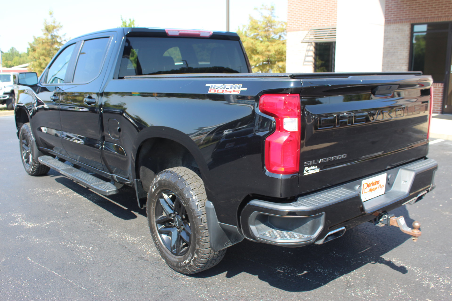Used 2022 Chevrolet Silverado 1500 LT Trail Boss w/ Bed Protection Package AWD/4WD image 10