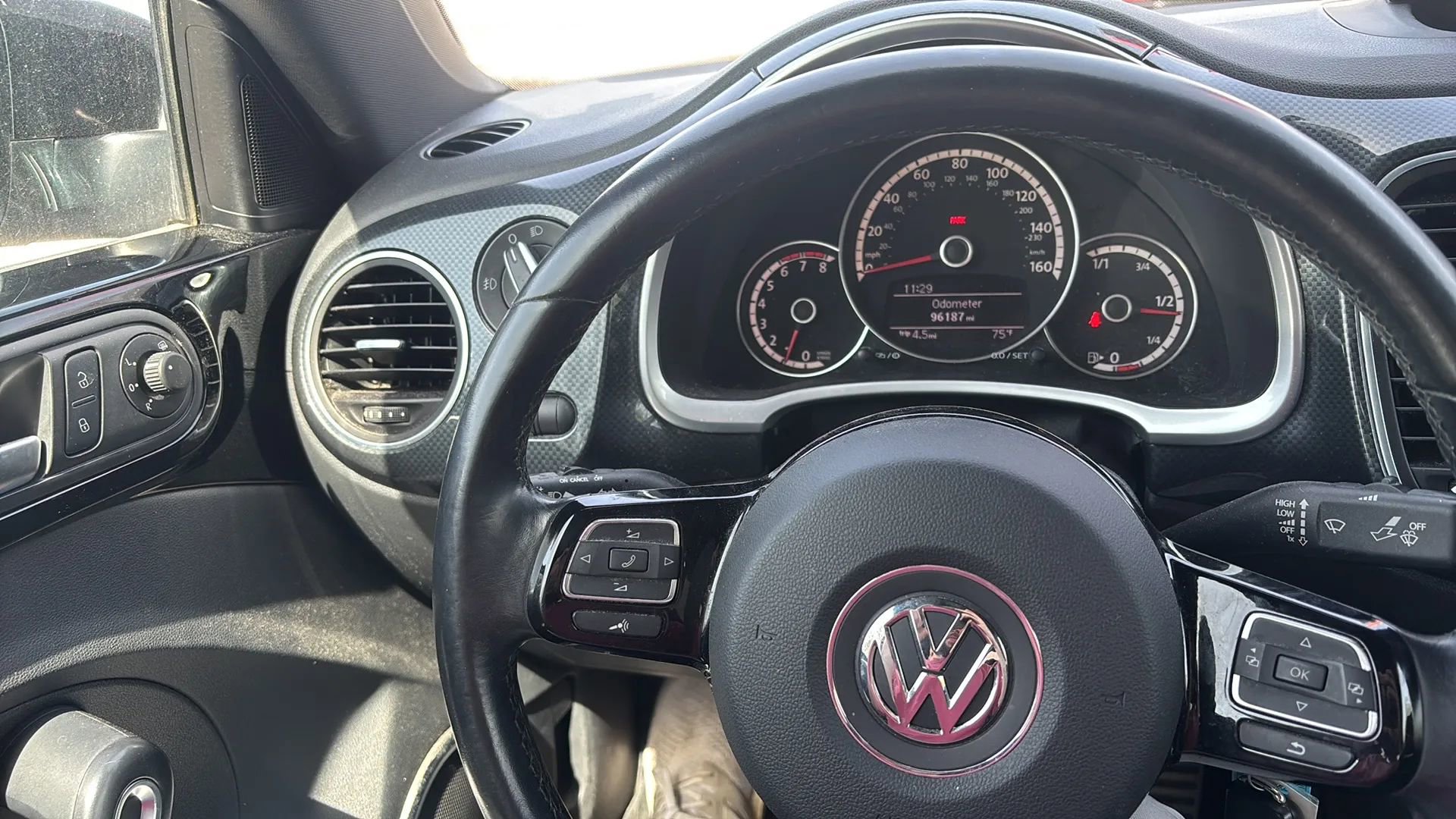 Used 2014 Volkswagen Beetle R-Line image 16