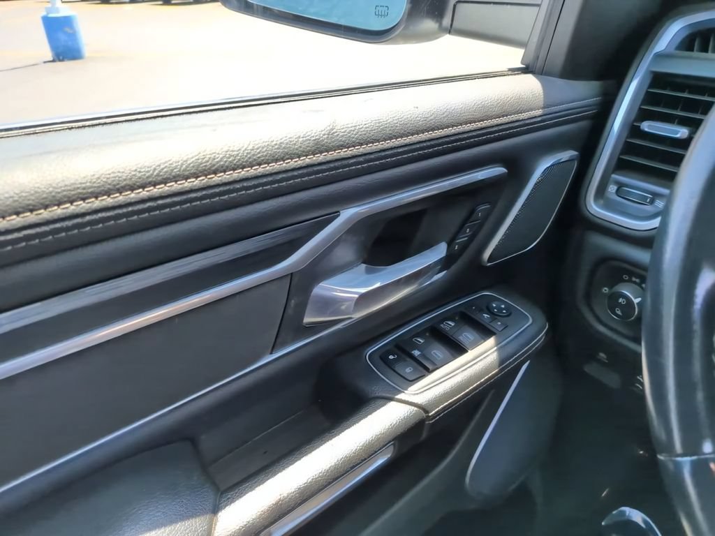 Used 2023 RAM 1500 Laramie AWD/4WD image 17