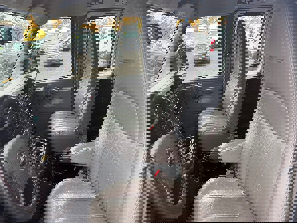 Used 2022 Chevrolet Express 2500 w/ Driver Convenience Package image 19