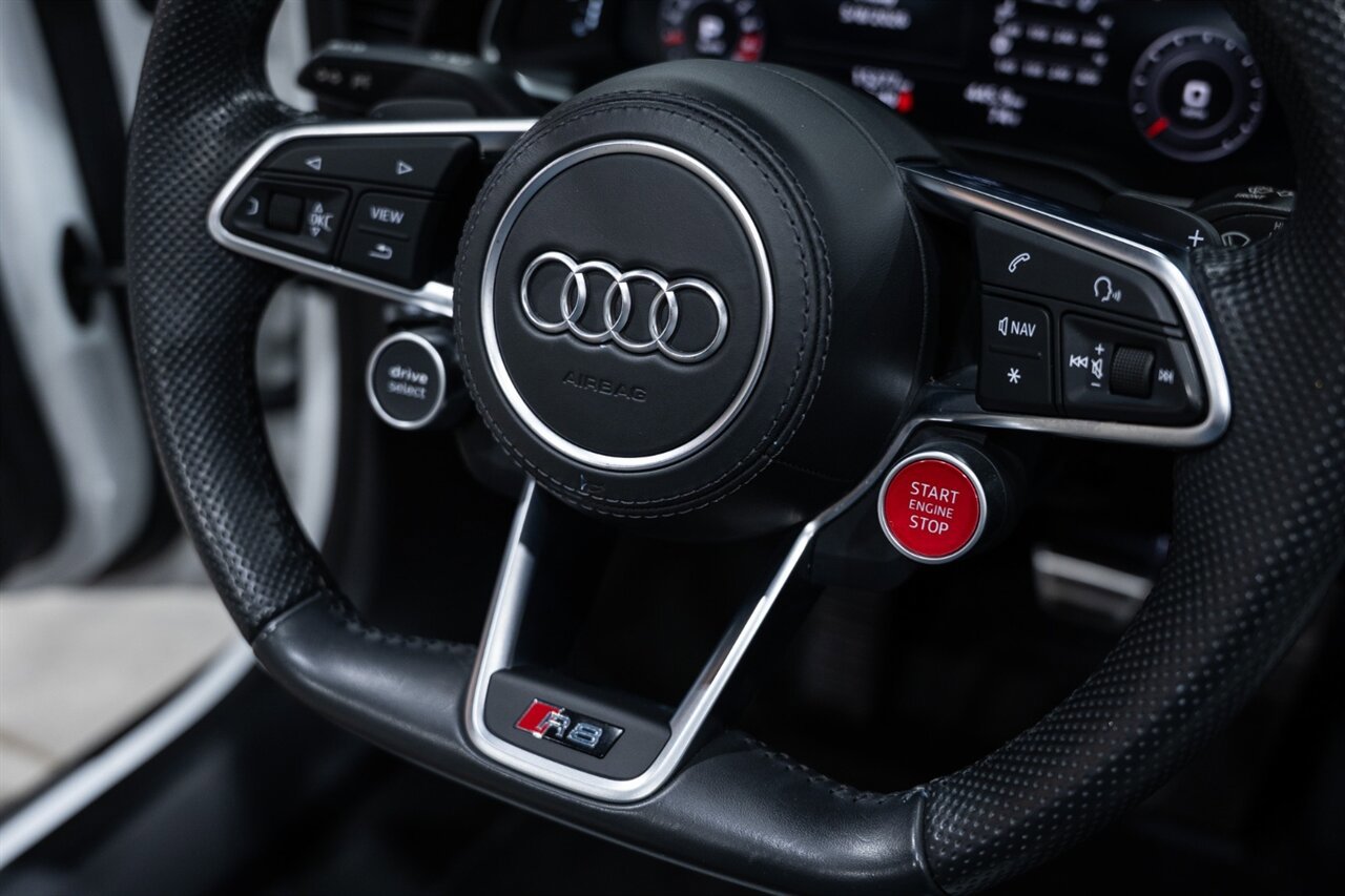 Used 2021 Audi R8 V10 RWD image 48