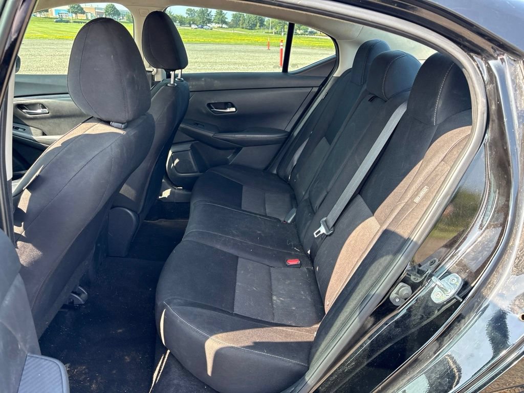 Used 2021 Nissan Sentra SV FWD image 12