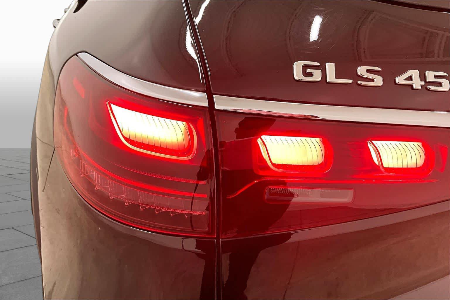 Certified 2025 Mercedes-Benz GLS 450 4MATIC image 28