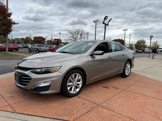 Used 2024 Chevrolet Malibu LT image 3
