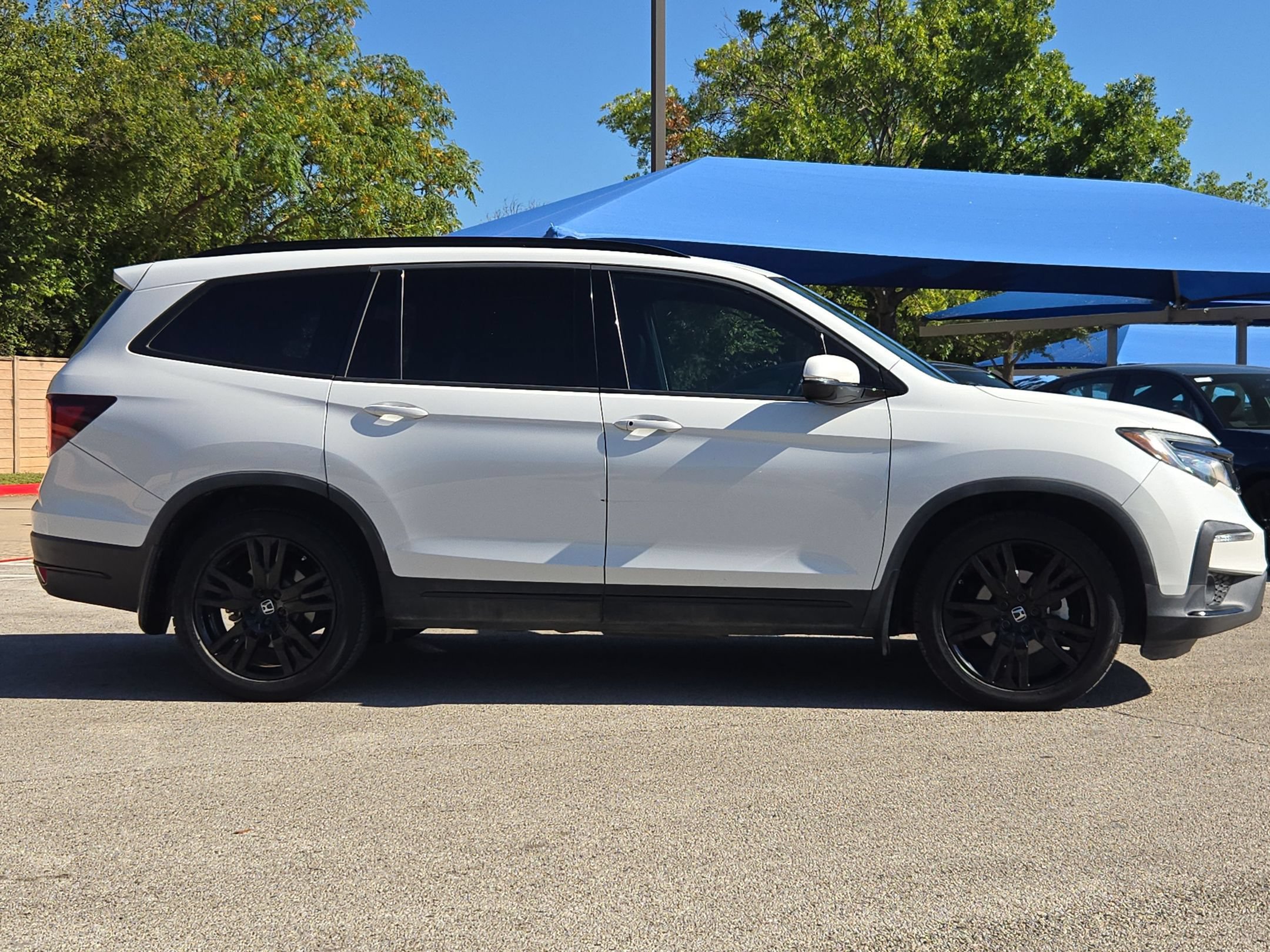 Used 2021 Honda Pilot Black Edition image 2