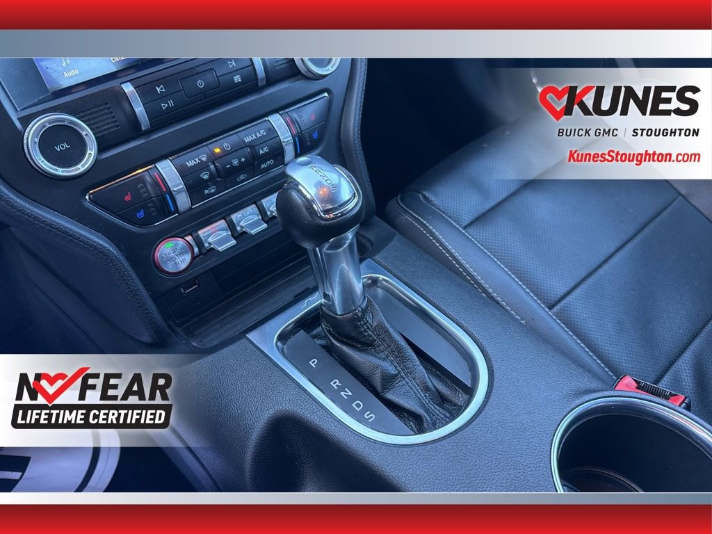 Used 2023 Ford Mustang Convertible image 34