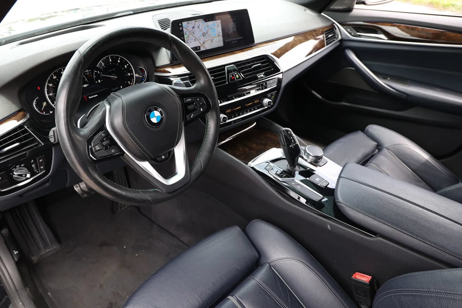 Used 2017 BMW 540i xDrive AWD/4WD image 17
