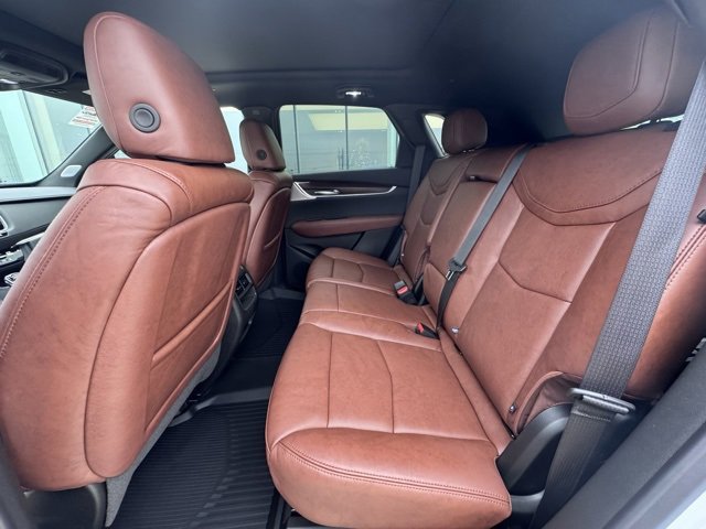 New 2026 Cadillac XT5 Premium Luxury w/ LPO, Floor Liner Package image 15