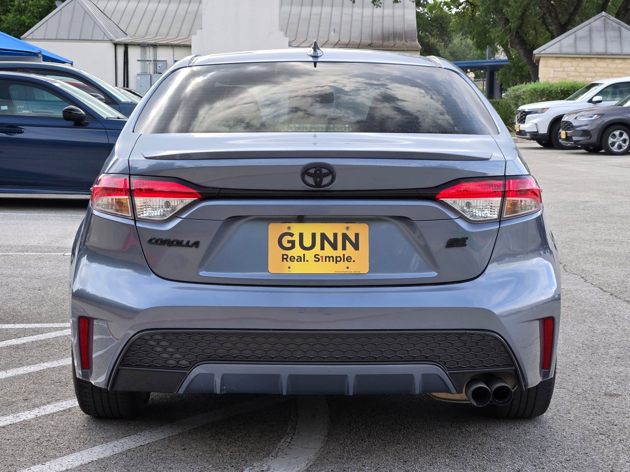 Used 2022 Toyota Corolla SE FWD image 4