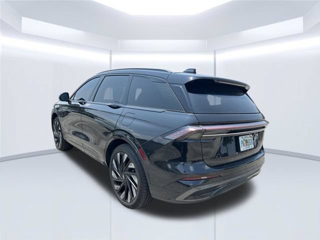 Used 2024 Lincoln Nautilus Reserve w/ Jet Appearance Package (87T) AWD/4WD image 8