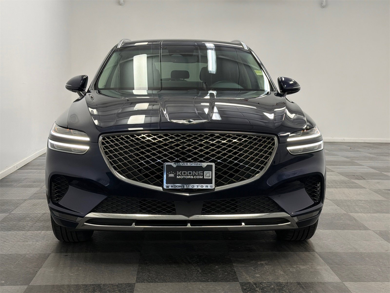 Used 2025 Genesis GV70 2.5T video 3