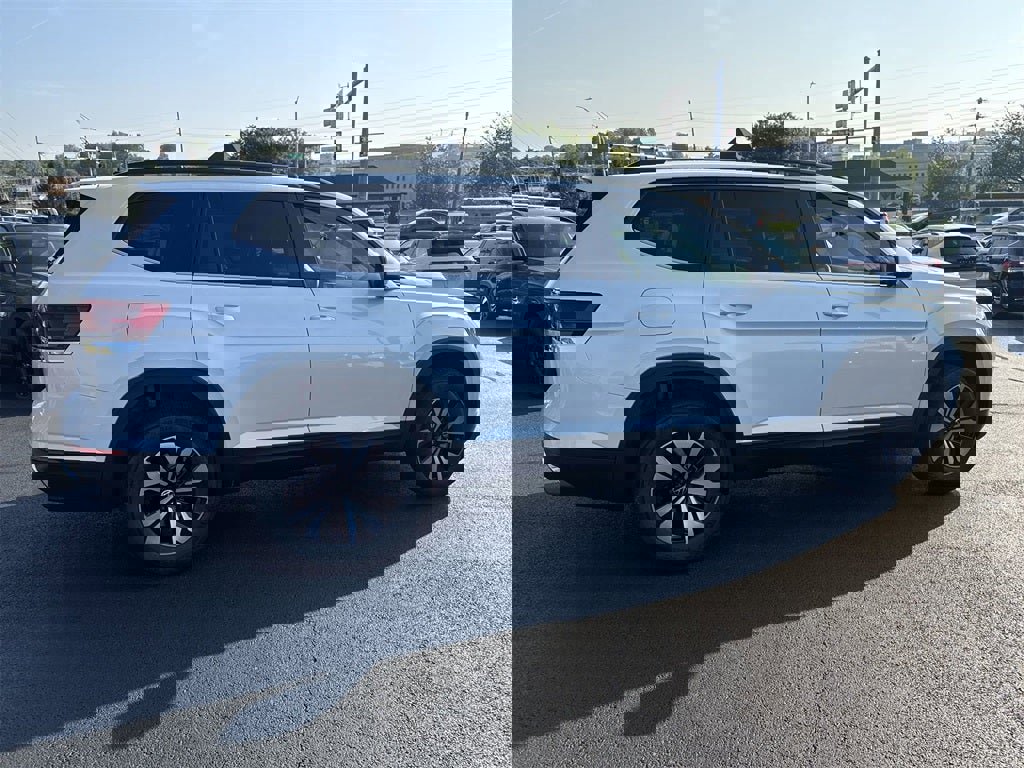 New 2026 Volkswagen Atlas SE image 4