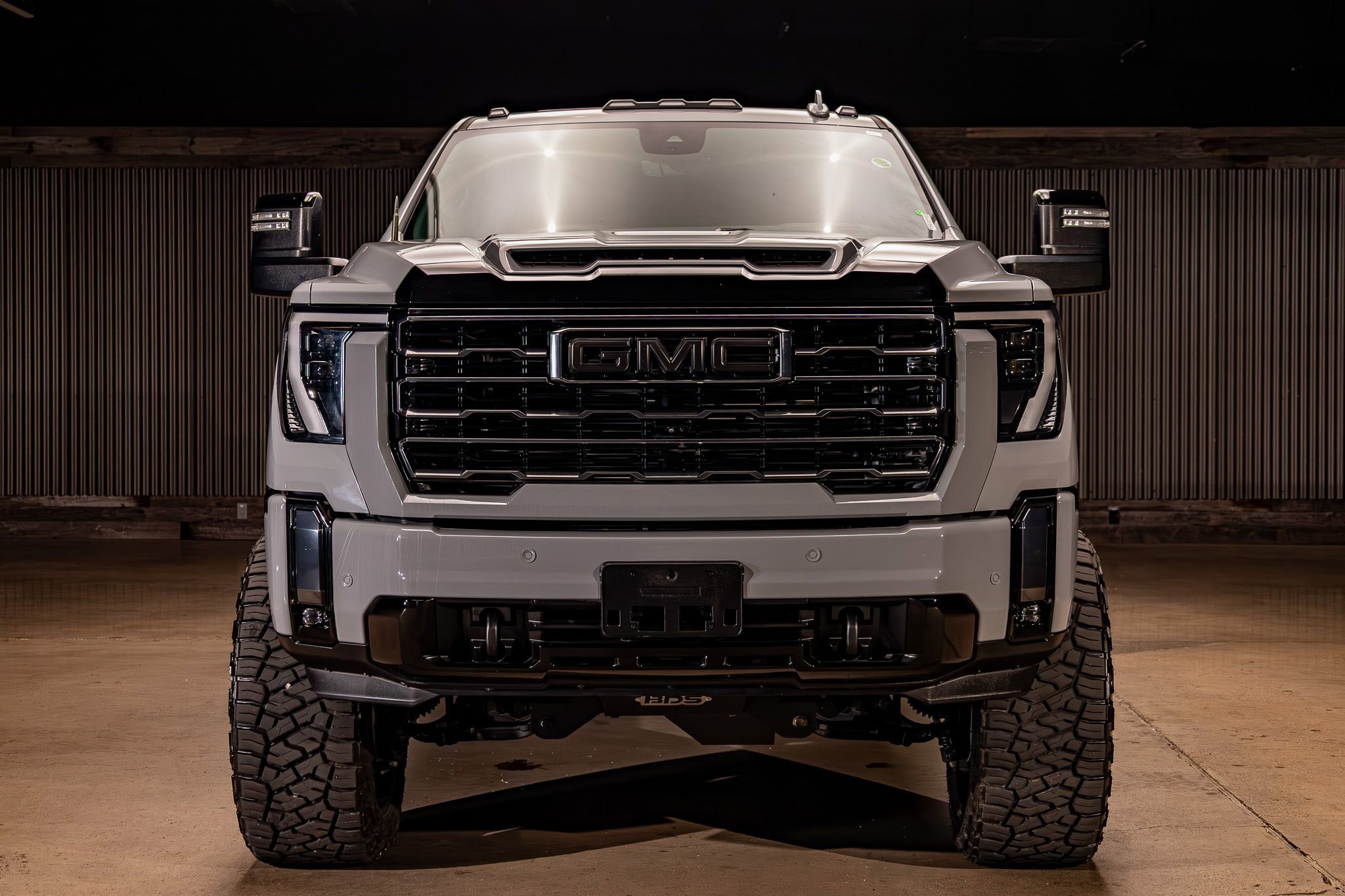 Used 2024 GMC Sierra 2500 AT4 w/ AT4 Premium Plus Package image 2