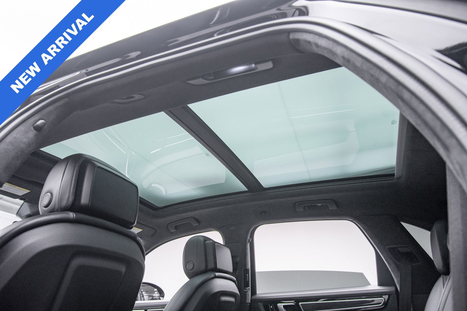 Used 2021 Porsche Cayenne GTS image 39